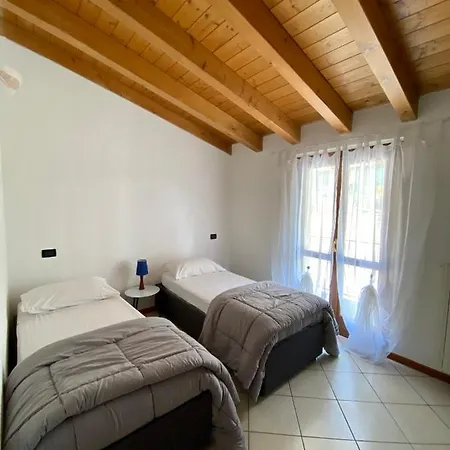 Apartahotel La Lucciola Lonato del Garda