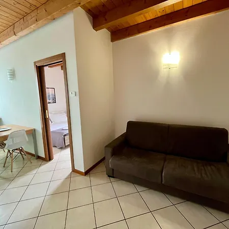 La Lucciola Apartahotel Lonato del Garda
